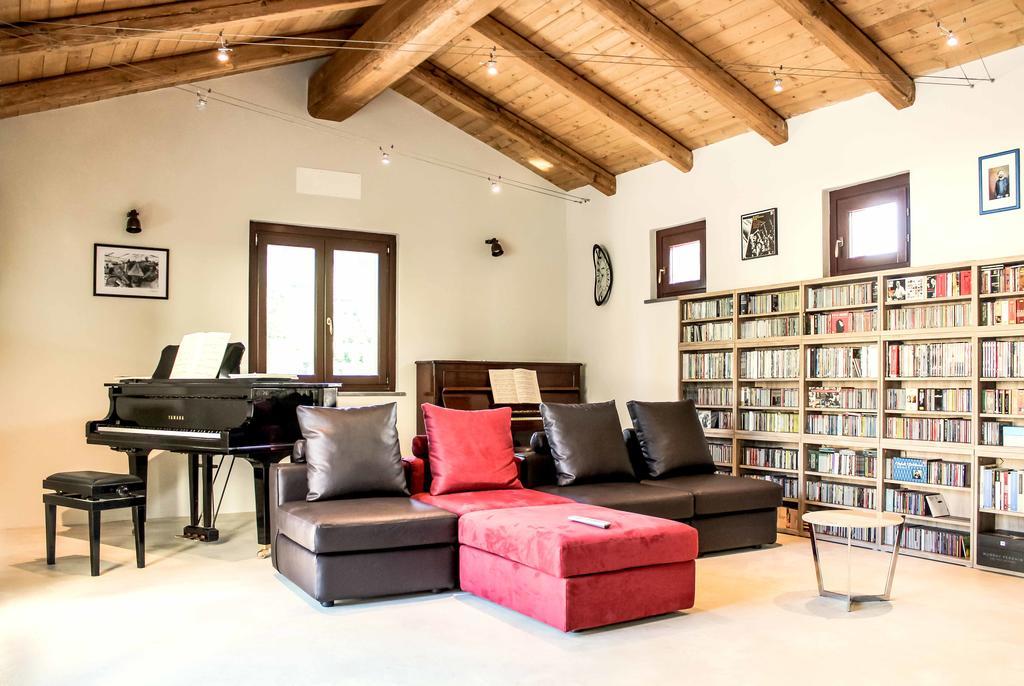 Le Stanze Della Musica Hotel Borgomale Eksteriør billede